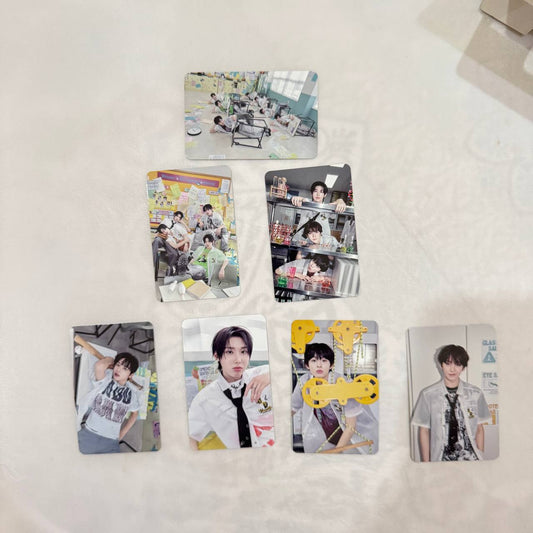 KICKFLIP - The 2nd Mini Album Kick out, Flip now! Class Room Cabinet ver. - PHOTOCARDS
