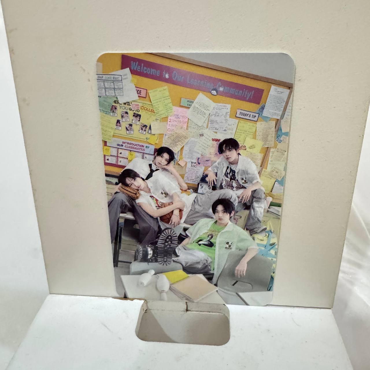KICKFLIP - The 2nd Mini Album Kick out, Flip now! Class Room Cabinet ver. - PHOTOCARDS