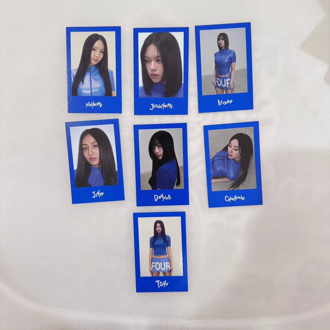 TWICE - THE 4TH FULL ALBUM THIS IS FOR (POLA ver.) - THIS Version