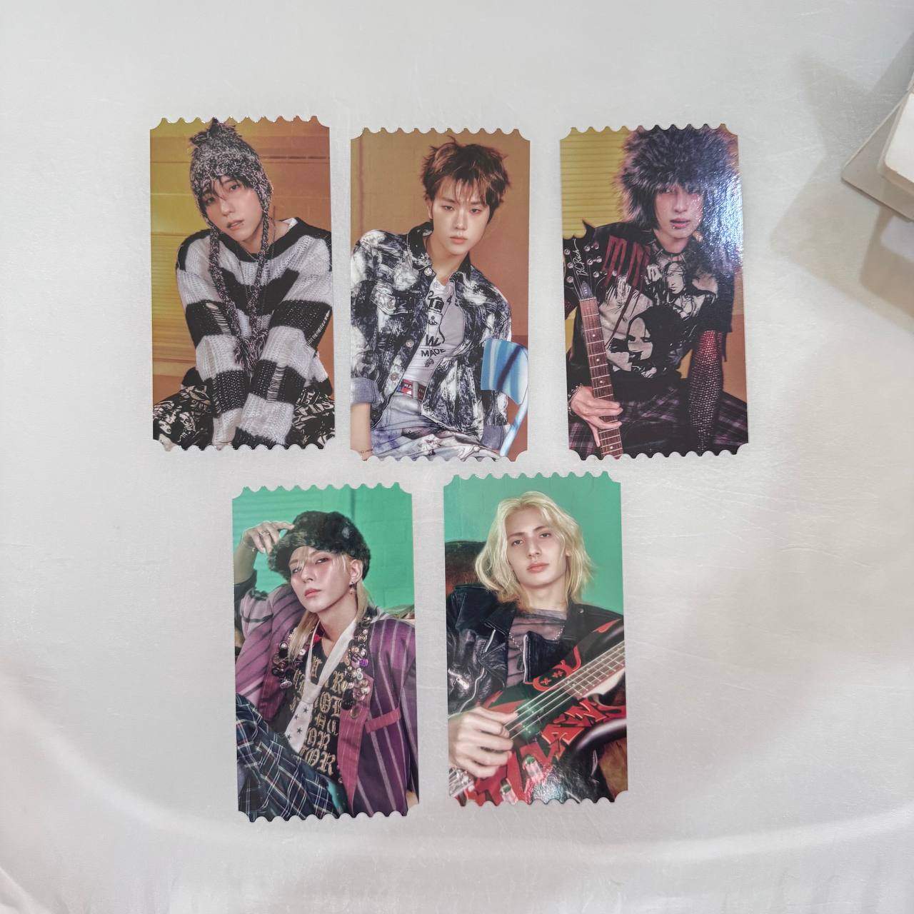 XDINARY HEROES - PHOTOCARD&TICKET BINDER - Beautiful Mind - TICKET